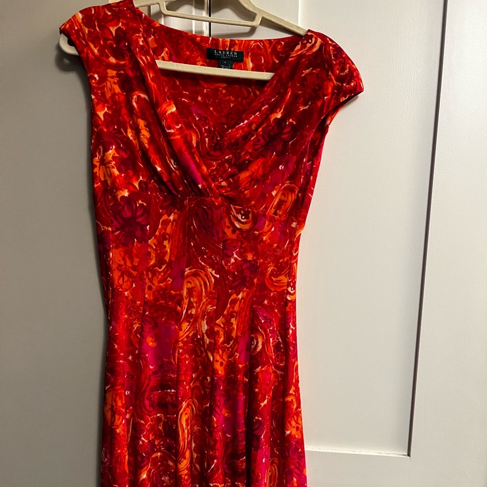 Ralph Lauren polyester shirted V-neck seamed front below the knee floral dress.